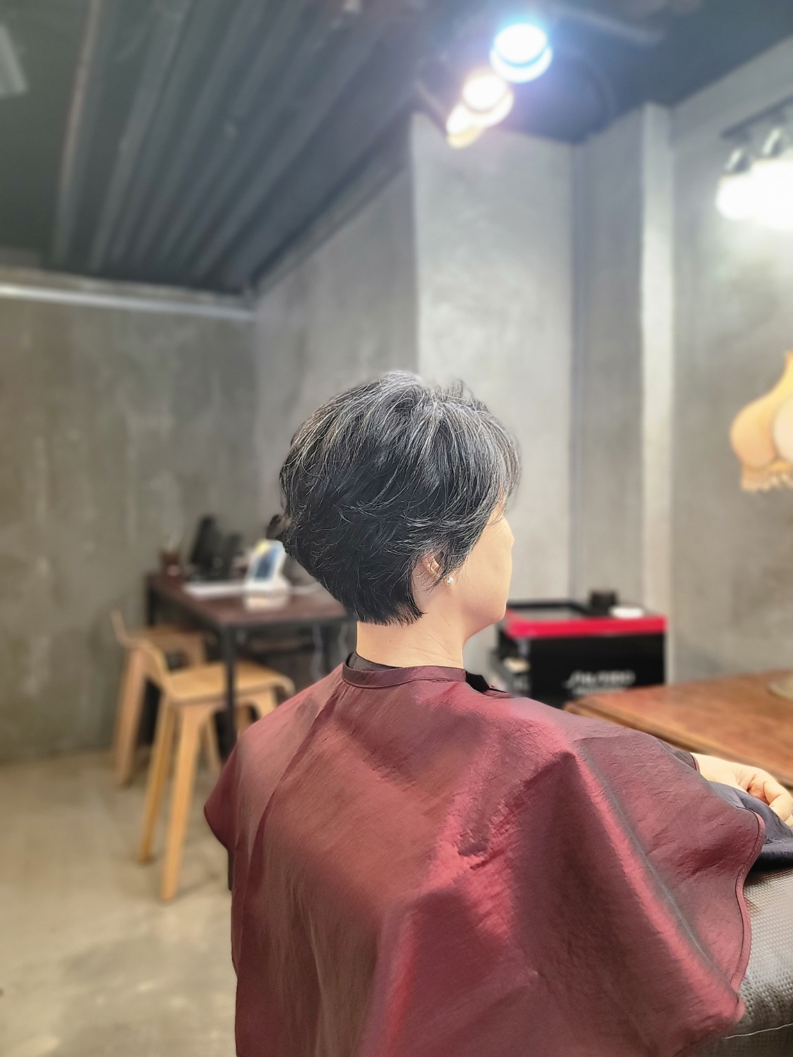자연스러운 움직임을 살린 맞춤 커트